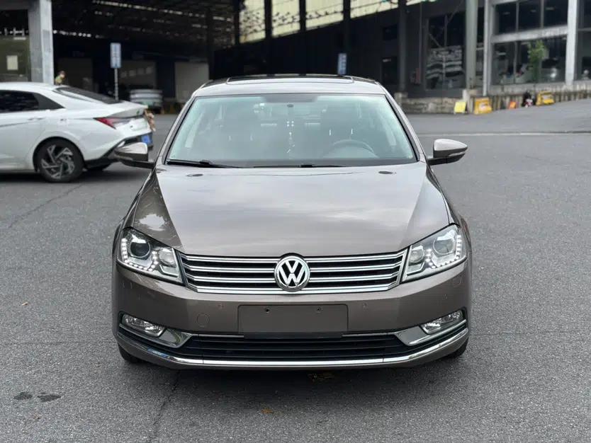 Volkswagen Magotan 2015 1.8TSI Luxury Model — миниатюра 3