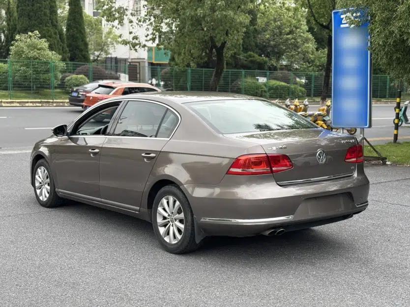 Volkswagen Magotan 2015 1.8TSI Luxury Model — миниатюра 7