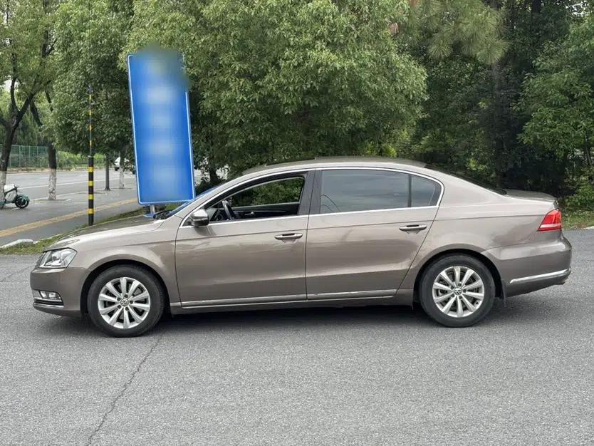 Volkswagen Magotan 2015 1.8TSI Luxury Model — миниатюра 8