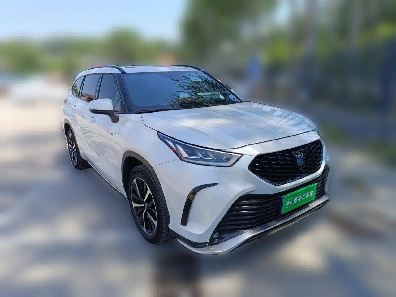 Toyota Crown Kluger 2021 2.5L HEV Four-Wheel Drive Premium Edition — миниатюра 3