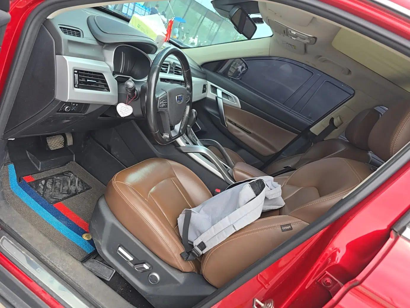 Geely Auto Emgrand X7 Sport 2016 1.8TD Automatic ZhiZun Version — миниатюра 18