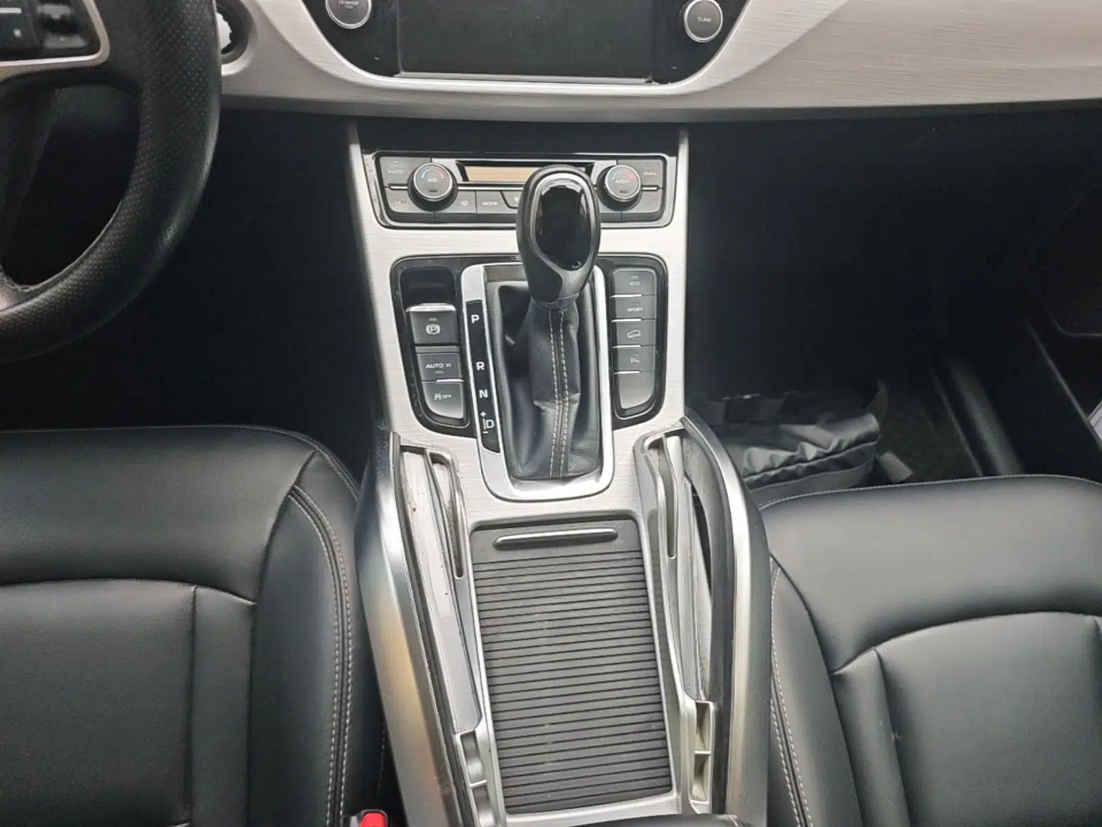 Geely Auto Emgrand X7 Sport 2016 1.8TD Automatic Smart Connectivity Version — миниатюра 17