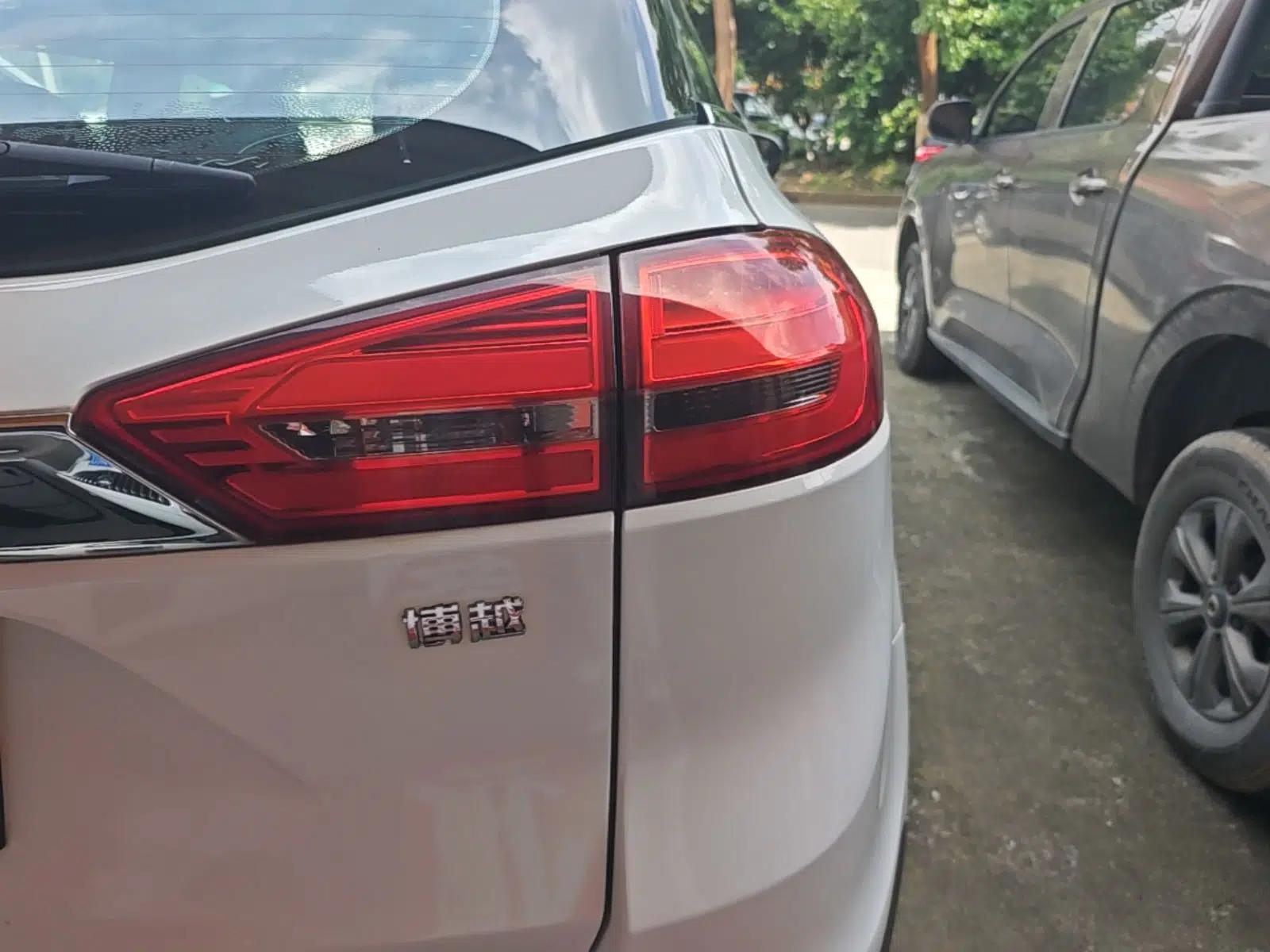 Geely Auto Emgrand X7 Sport 2016 1.8TD Automatic Smart Connectivity Version — миниатюра 7