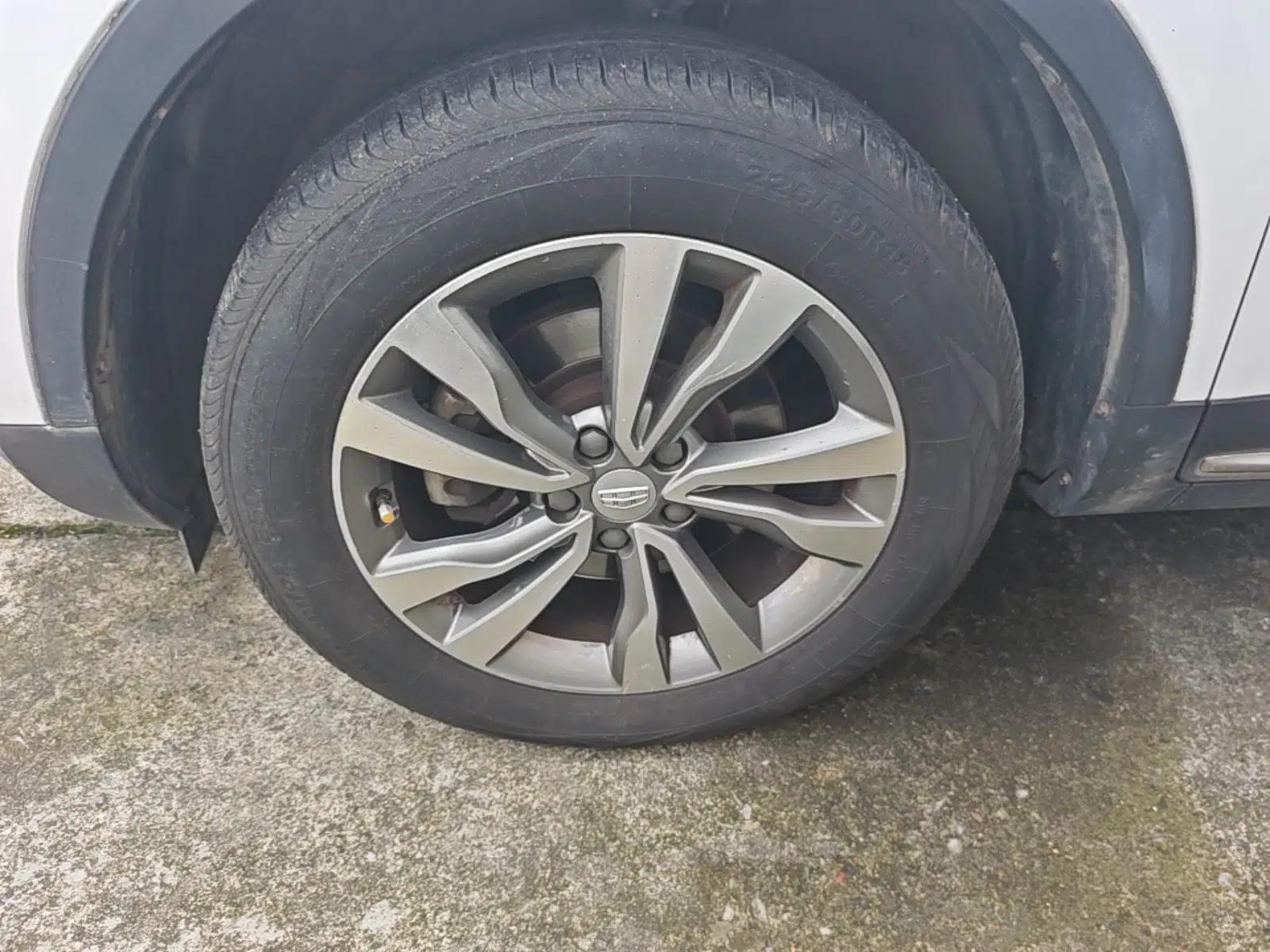 Geely Auto Emgrand X7 Sport 2016 1.8TD Automatic Smart Connectivity Version — миниатюра 8