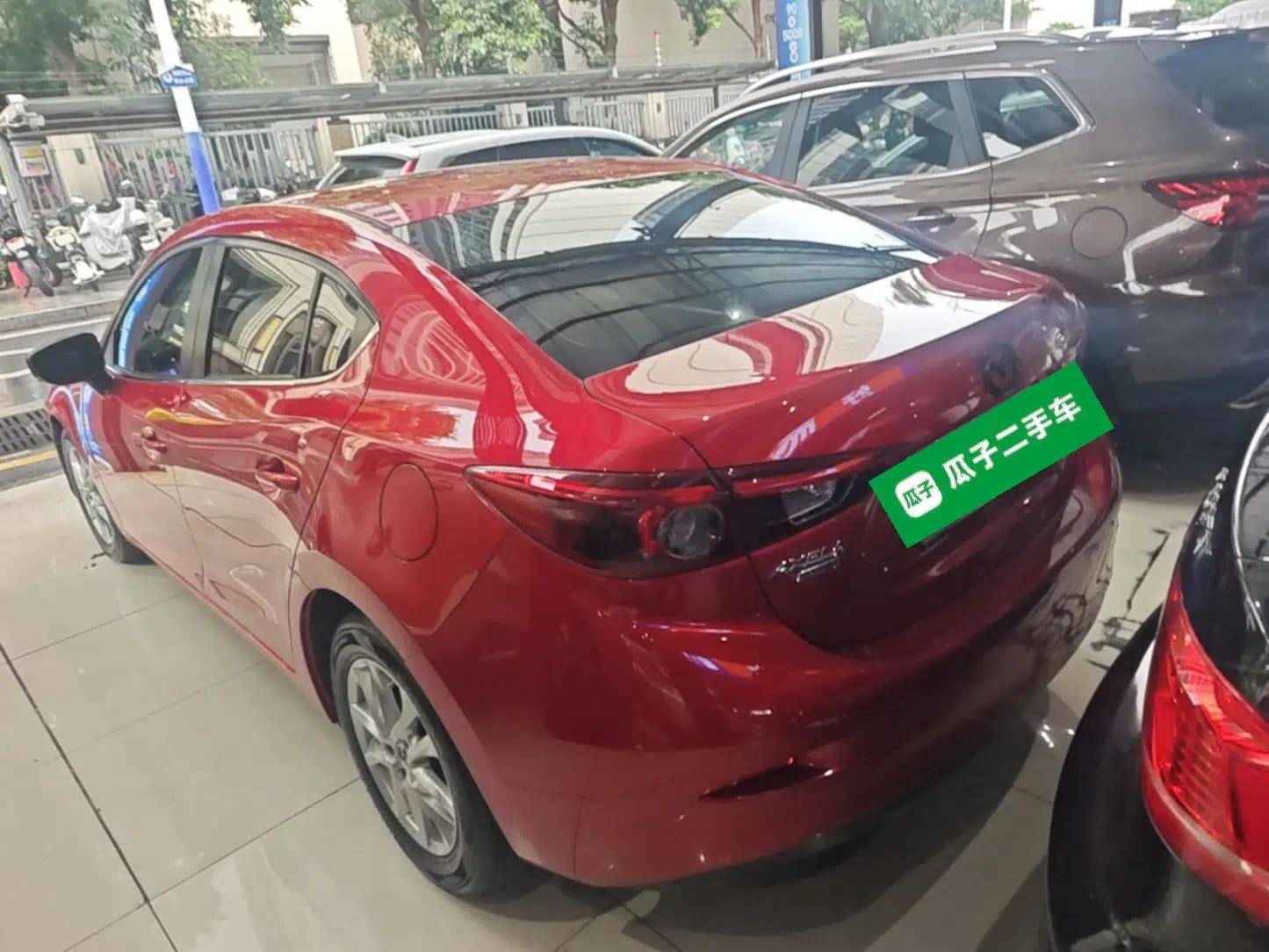 Mazda 3 Axela 2017 Sedan 1.5L Automatic Luxury Model China VI Standard — миниатюра 4