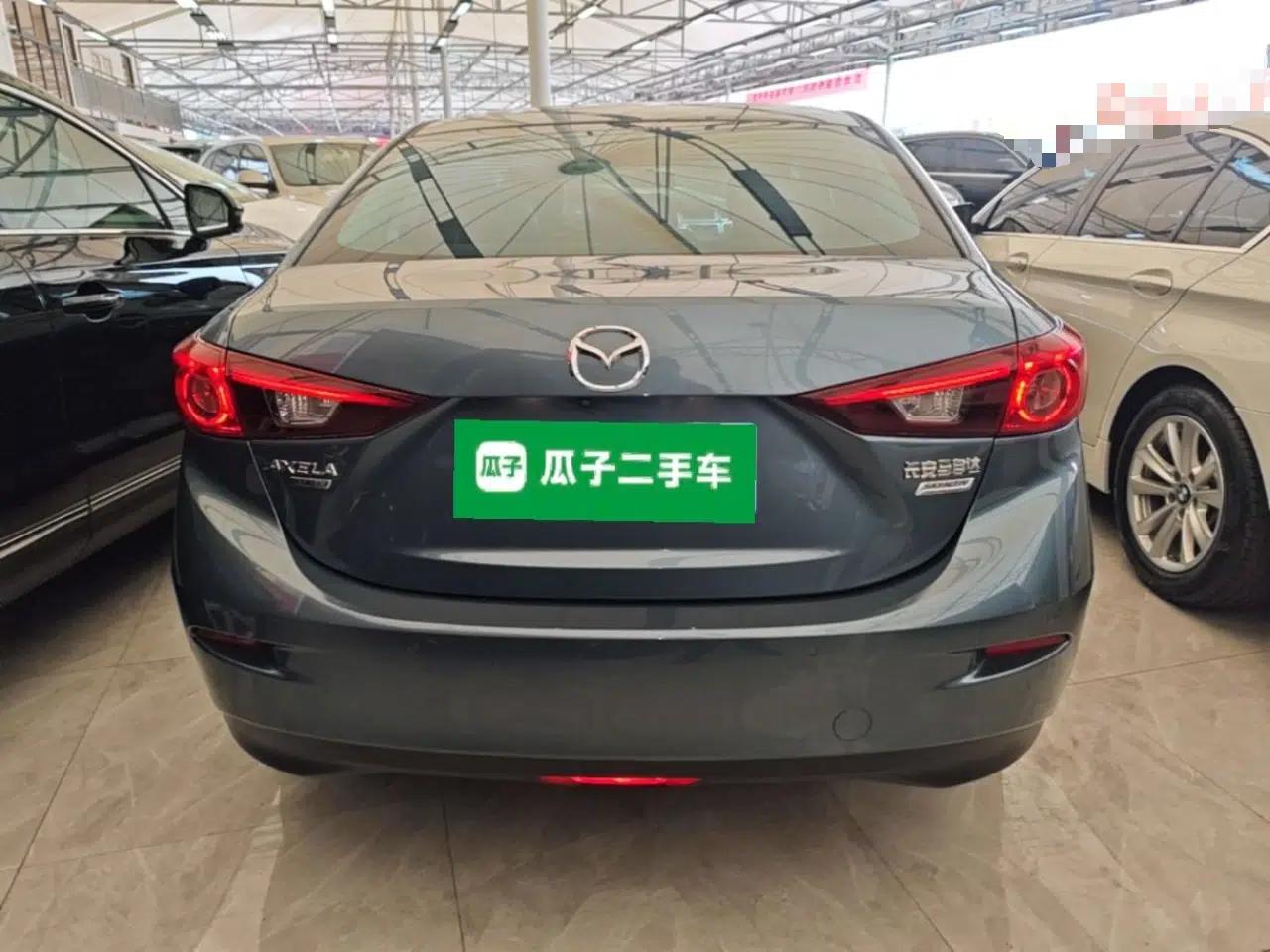 Mazda 3 Axela 2017 Sedan 1.5L Automatic Luxury Model Emission Standard China V — миниатюра 5
