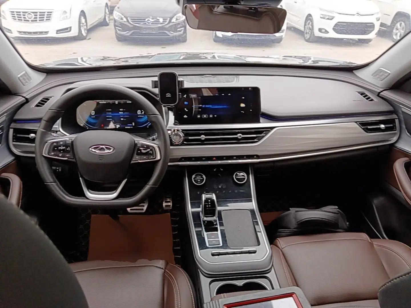 Chery Tiggo 8 2020 Revised Version 290TGDI Automatic Luxury Edition — миниатюра 12