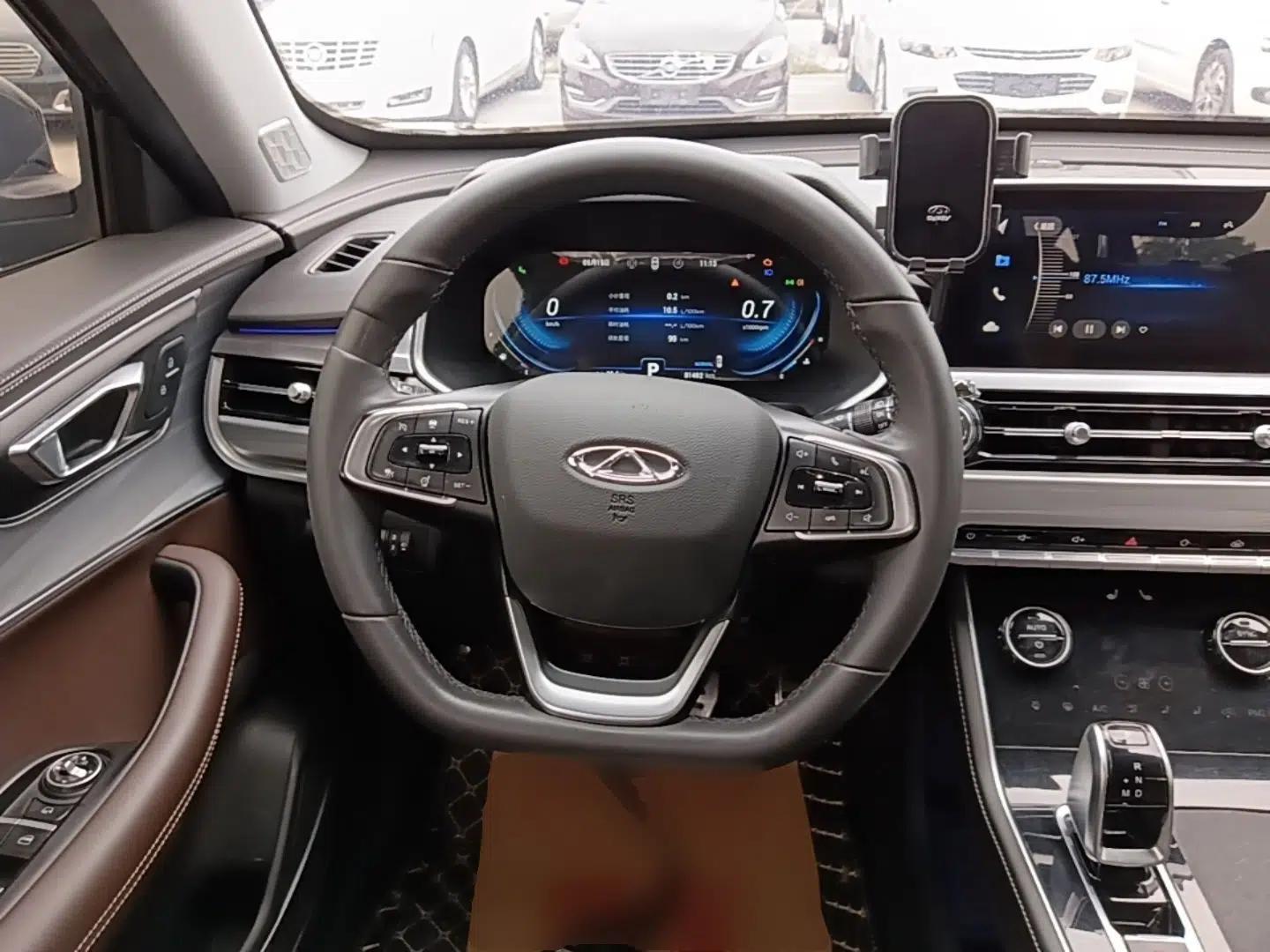 Chery Tiggo 8 2020 Revised Version 290TGDI Automatic Luxury Edition — миниатюра 13