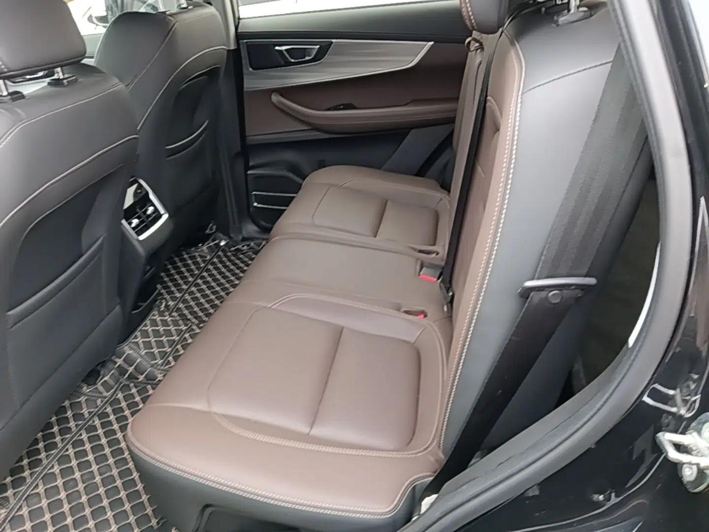 Chery Tiggo 8 2020 Revised Version 290TGDI Automatic Luxury Edition — миниатюра 19