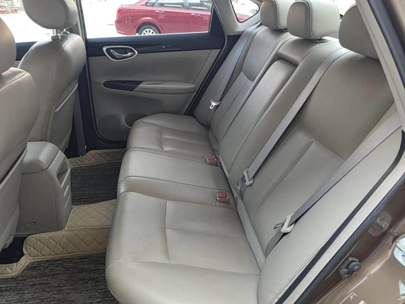 Nissan Sylphy 2016 1.6 XL CVT Deluxe Edition — миниатюра 20