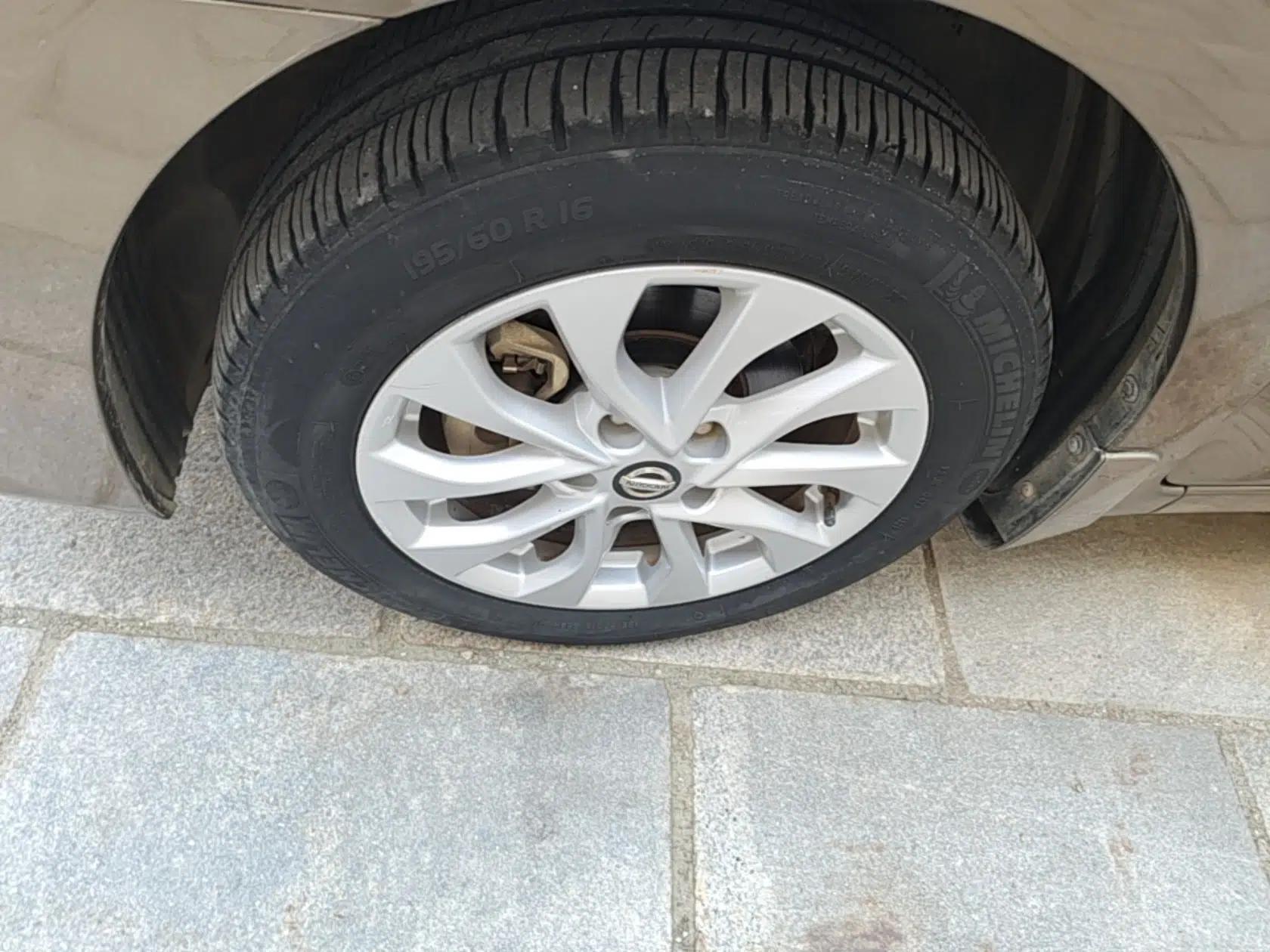 Nissan Sylphy 2016 1.6 XL CVT Deluxe Edition — миниатюра 8