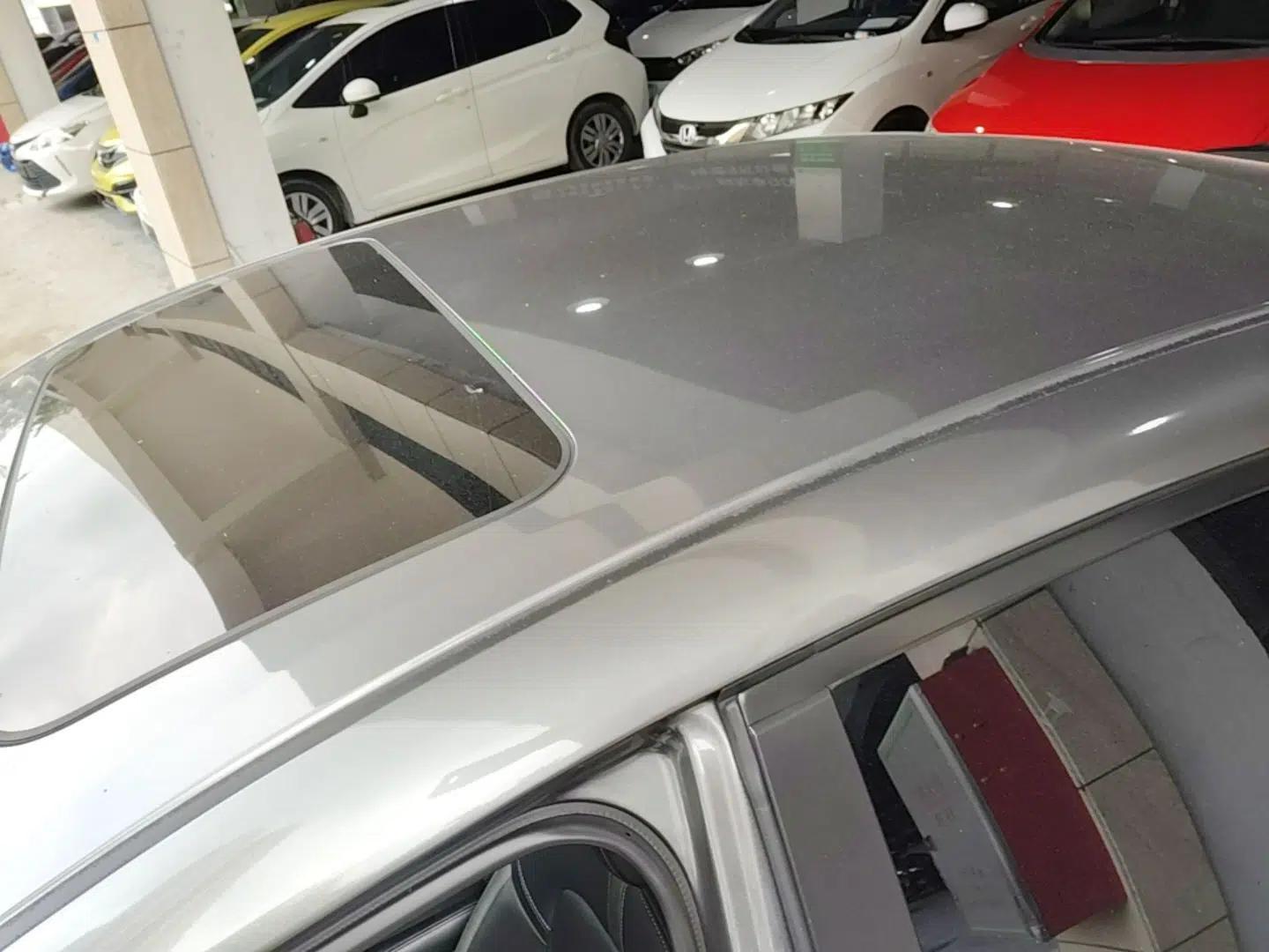 Nissan Sylphy 2021 1.6L XL CVT Enjoyment Edition — миниатюра 11