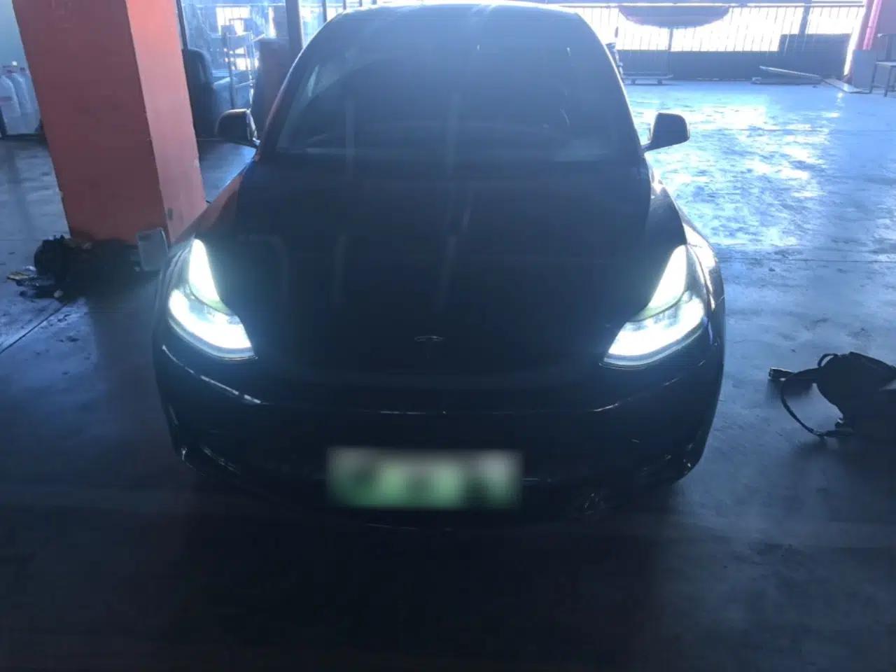 Tesla Model 3 2022 Rear-Wheel-Drive Version — миниатюра 2