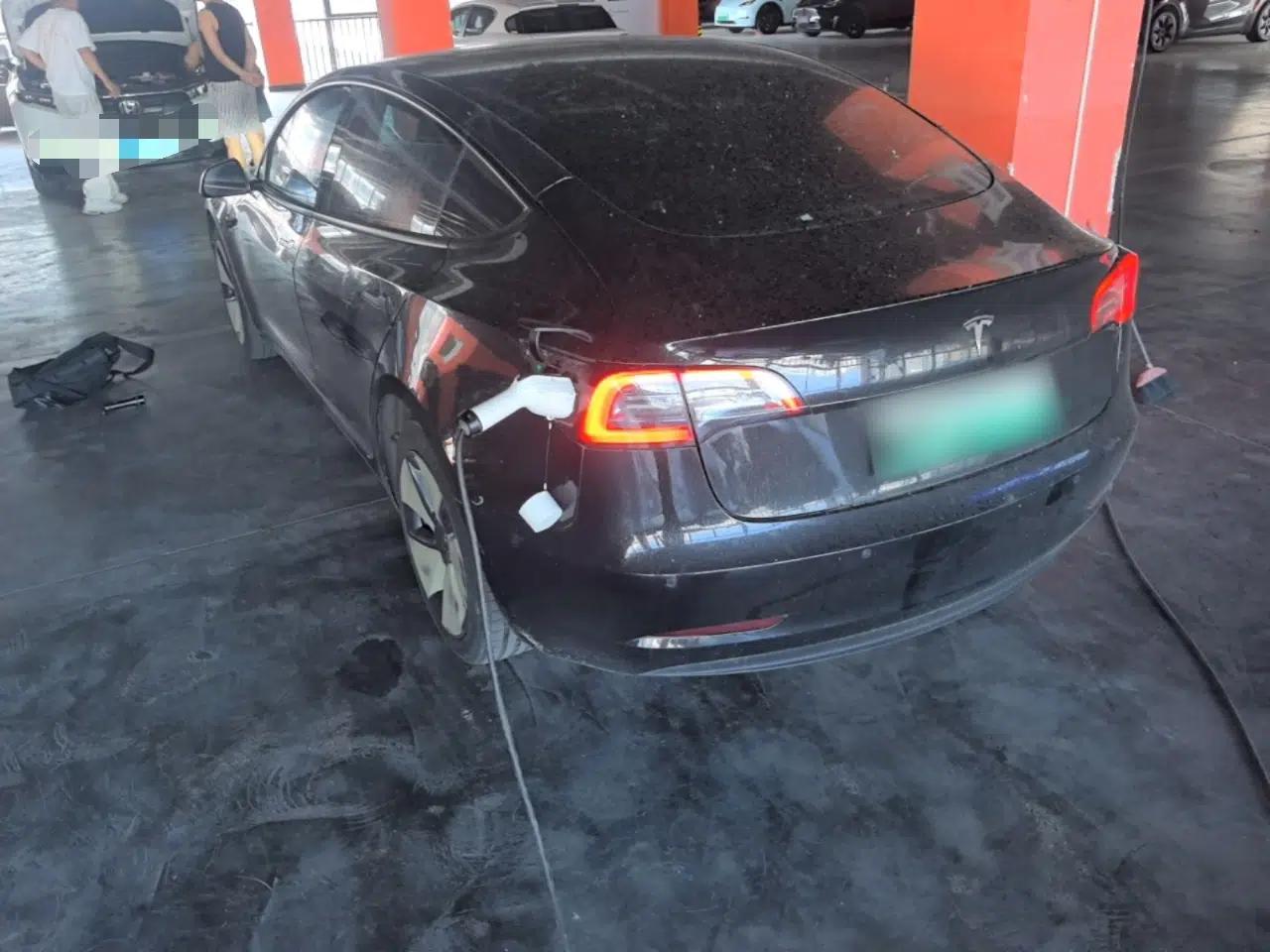 Tesla Model 3 2022 Rear-Wheel-Drive Version — миниатюра 4