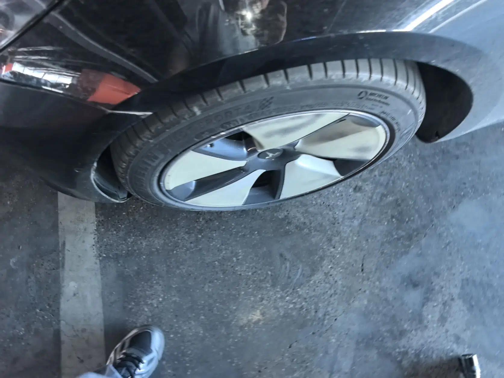 Tesla Model 3 2022 Rear-Wheel-Drive Version — миниатюра 8