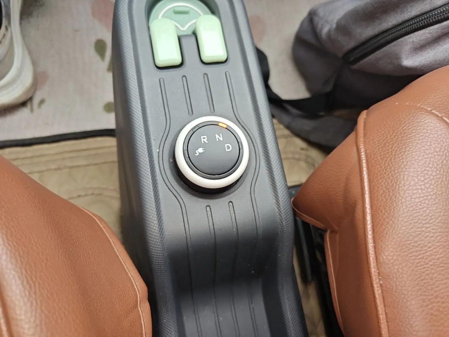 Wuling Hongguang MINIEV 2022 Macaron Premium Model – Lithium Iron Phosphate — миниатюра 17