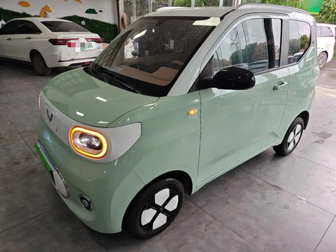 Wuling Hongguang MINIEV 2024 3rd Generation 215km Advanced Version — миниатюра 1