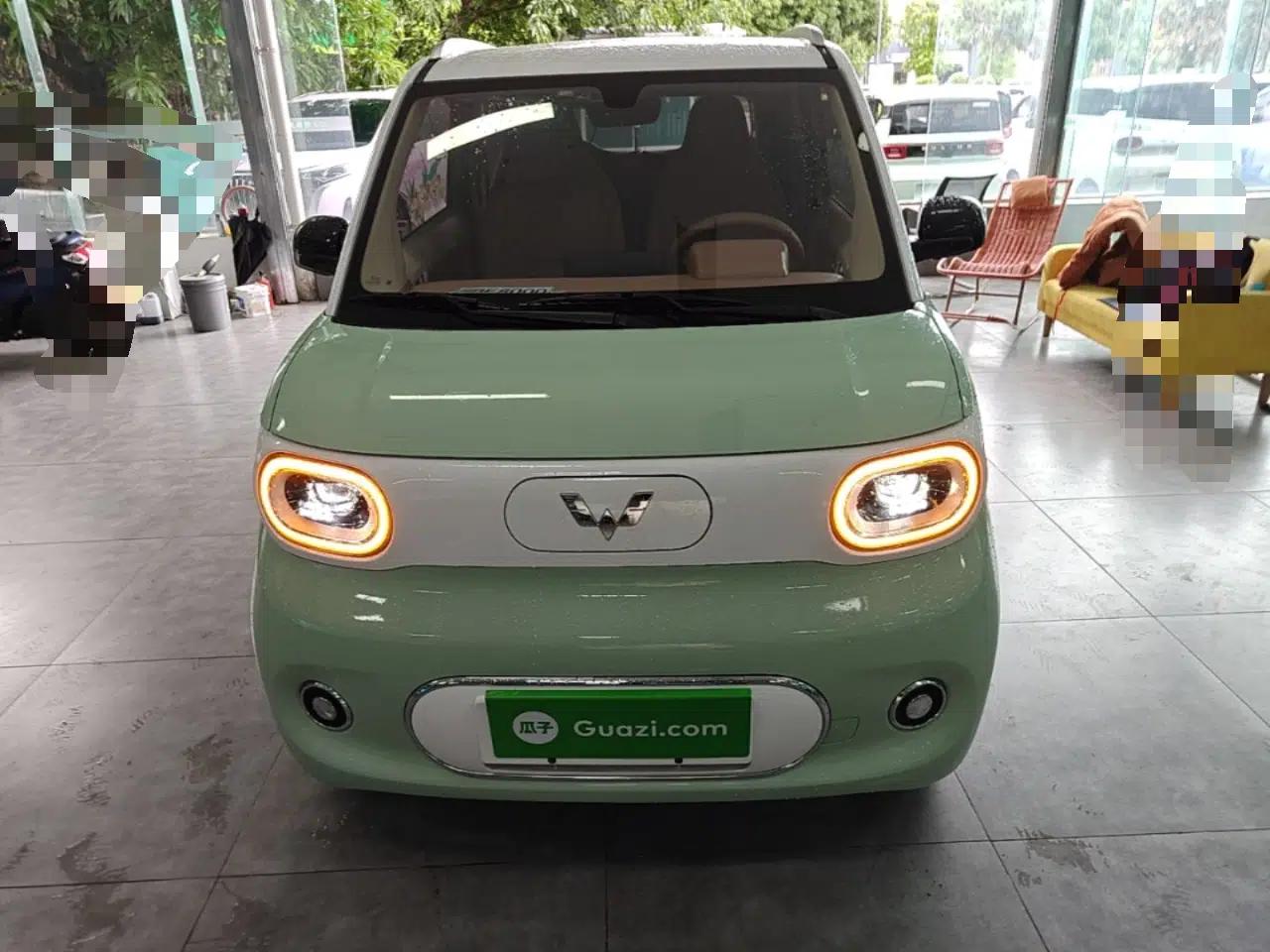 Wuling Hongguang MINIEV 2024 3rd Generation 215km Advanced Version — миниатюра 2