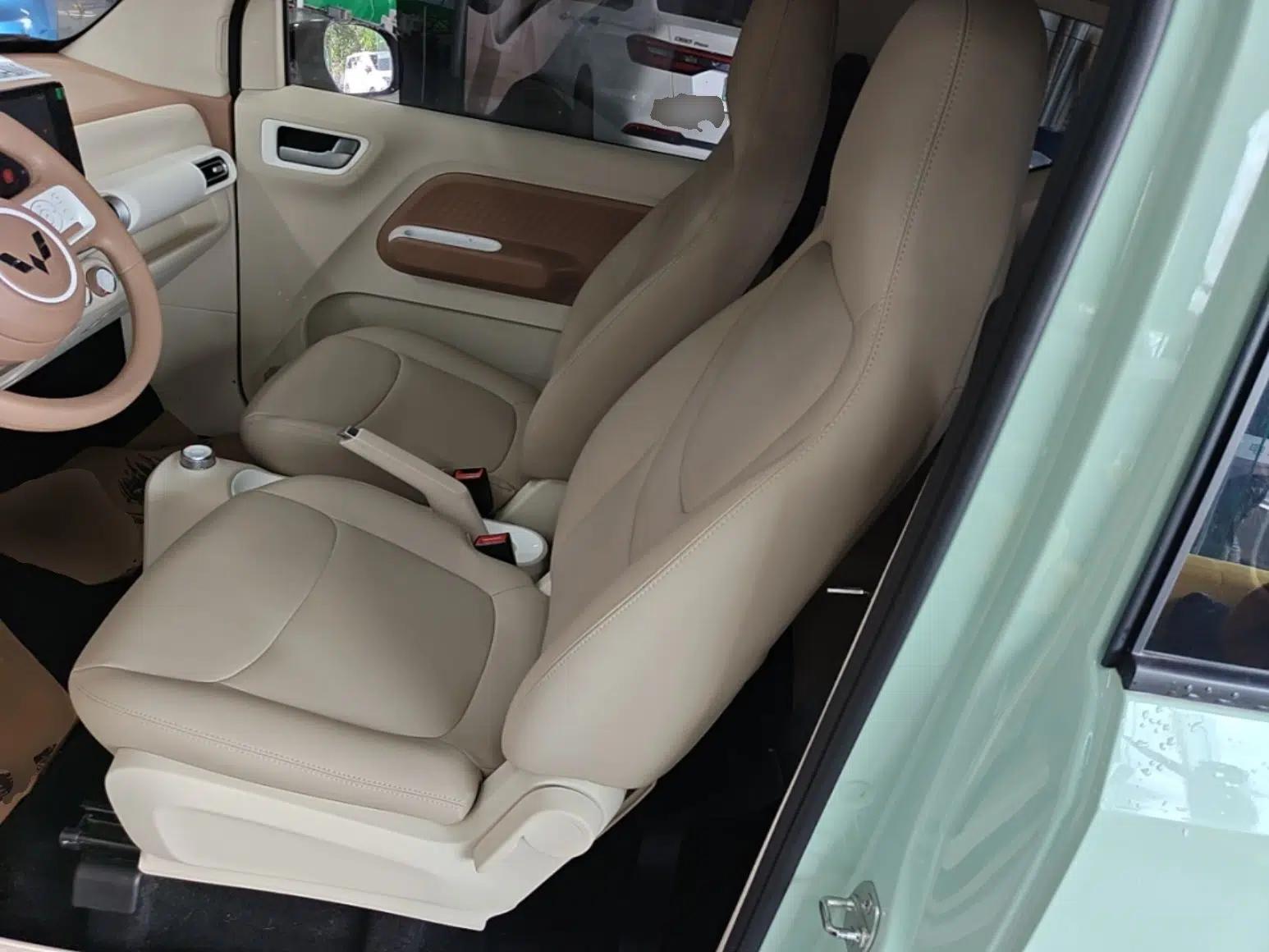 Wuling Hongguang MINIEV 2024 3rd Generation 215km Advanced Version — миниатюра 18
