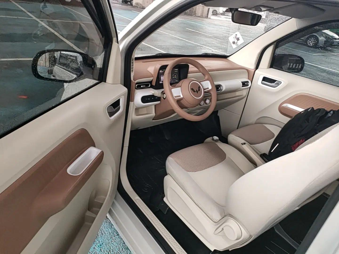 Wuling Hongguang MINIEV 2024 3rd Generation 215km Youth Edition — миниатюра 19
