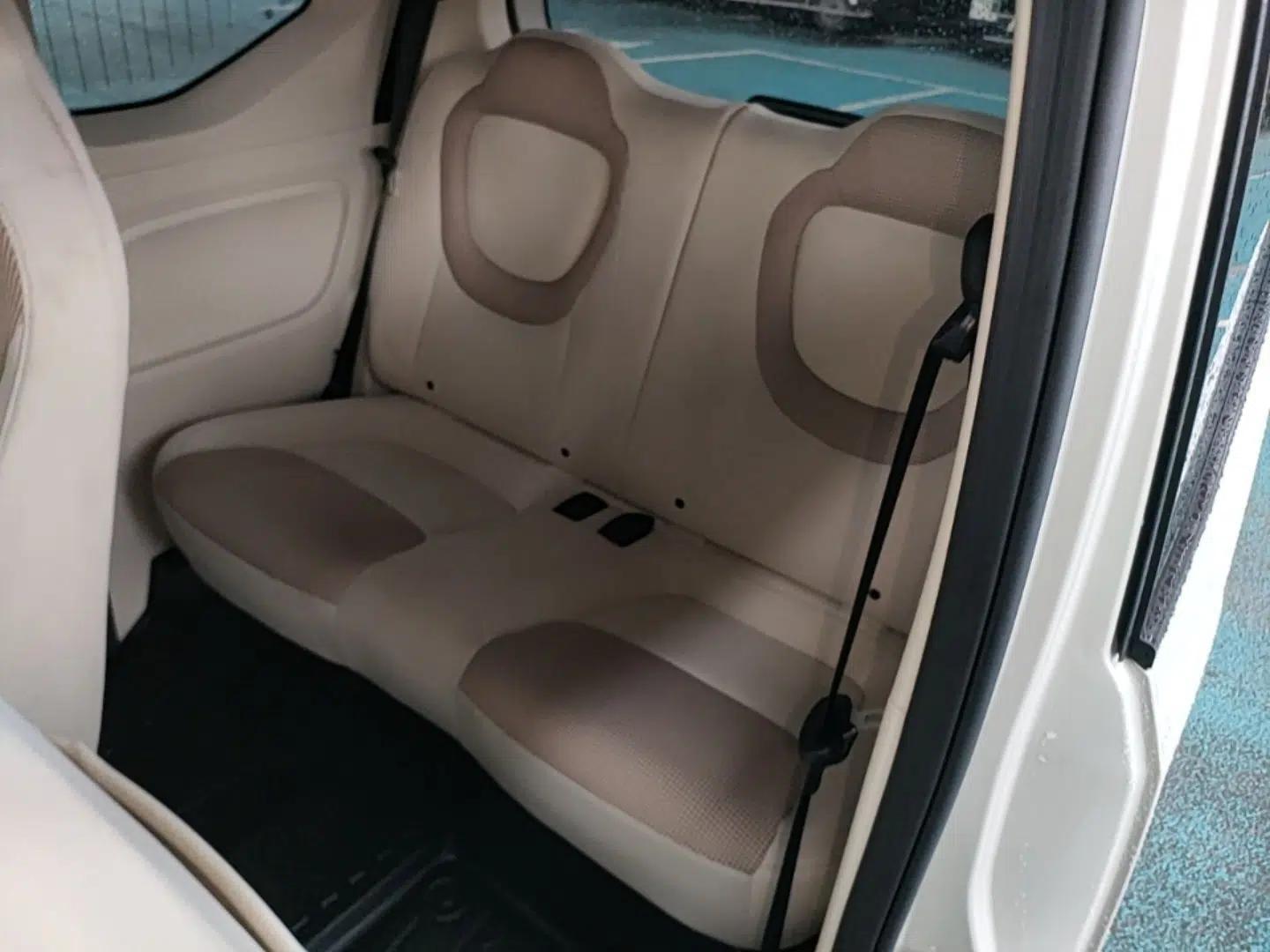 Wuling Hongguang MINIEV 2024 3rd Generation 215km Youth Edition — миниатюра 20