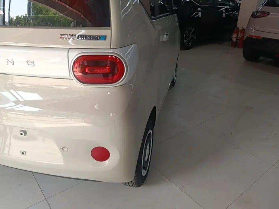 Wuling Hongguang MINIEV 2024 3rd Generation 215km Youth Edition — миниатюра 7