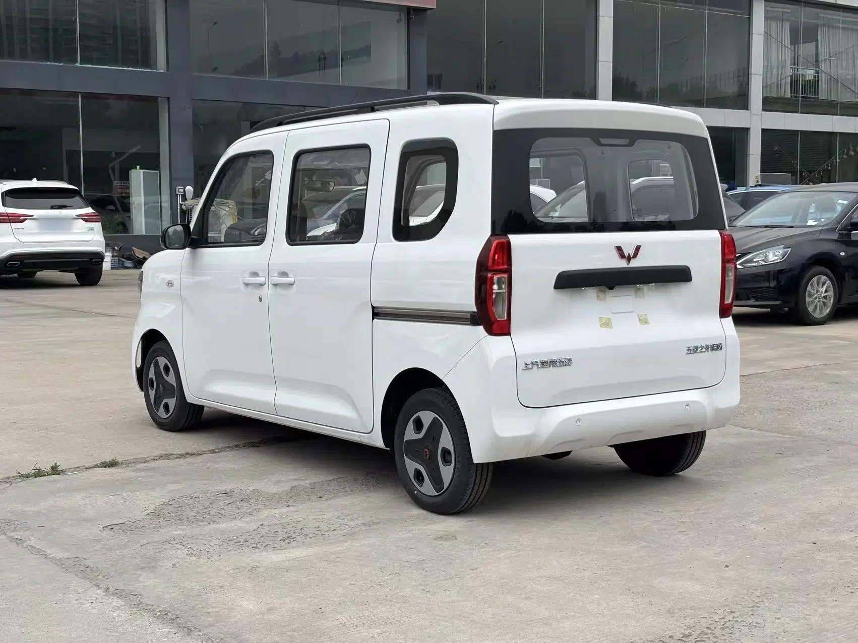 Wuling Zhiguang New Energy 2025 Model 305km Ambitious Edition — миниатюра 4