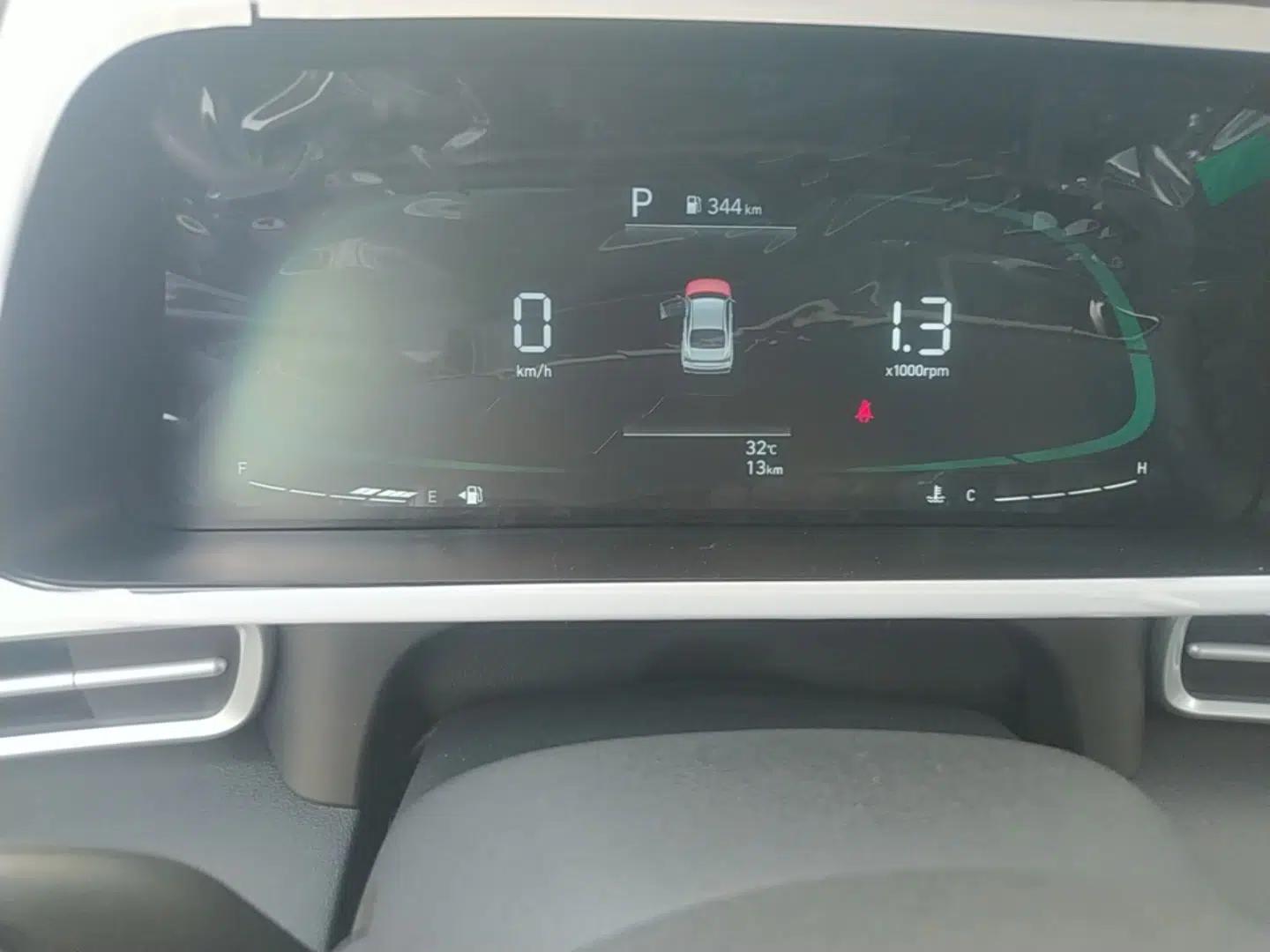 Hyundai Elantra 2023 1.5L CVT GLX Elite Edition — миниатюра 15