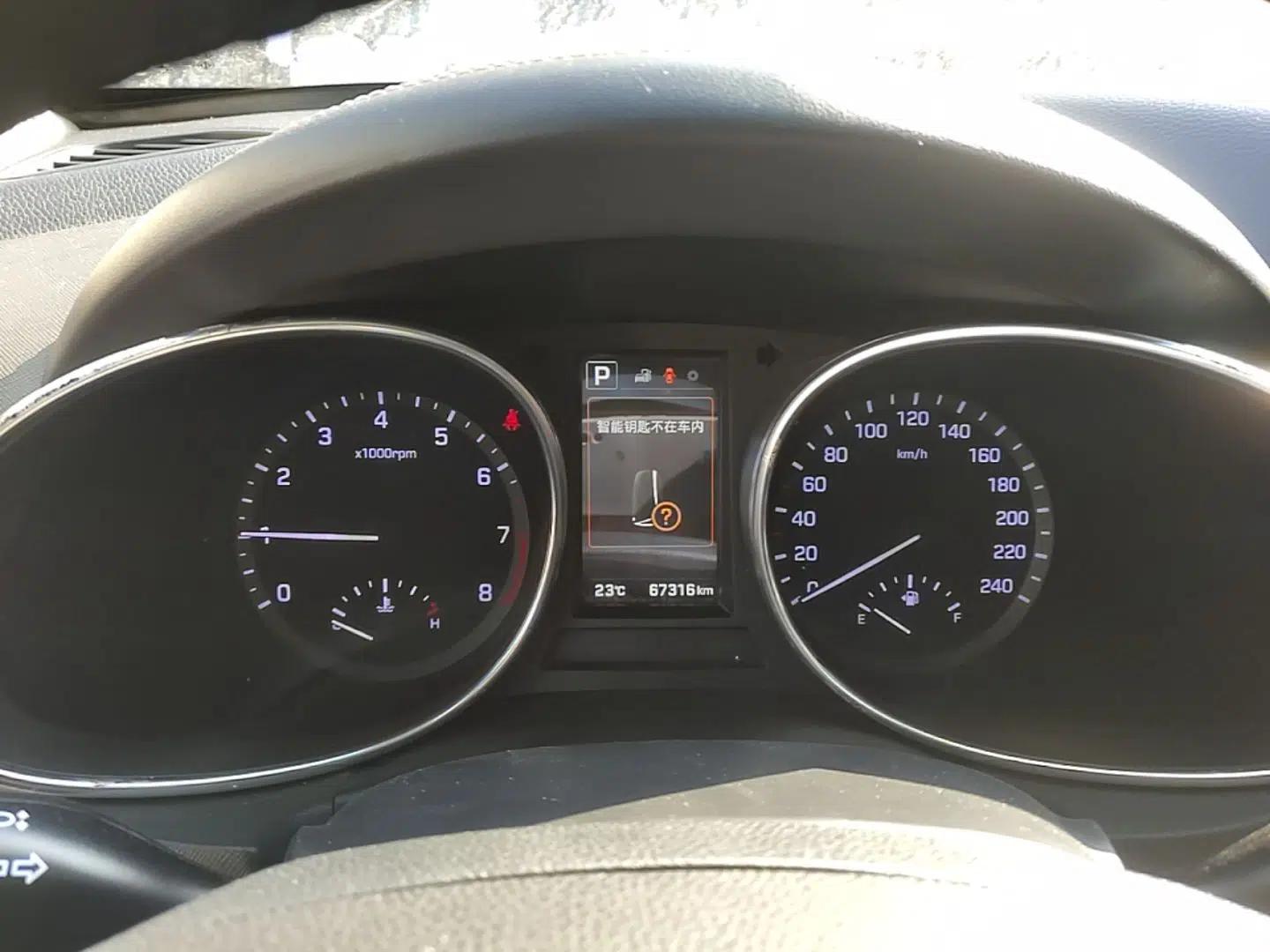 Hyundai Santa Fe 2017 2.0T Automatic Two-Wheel Drive Smart Version 7 Seats — миниатюра 14