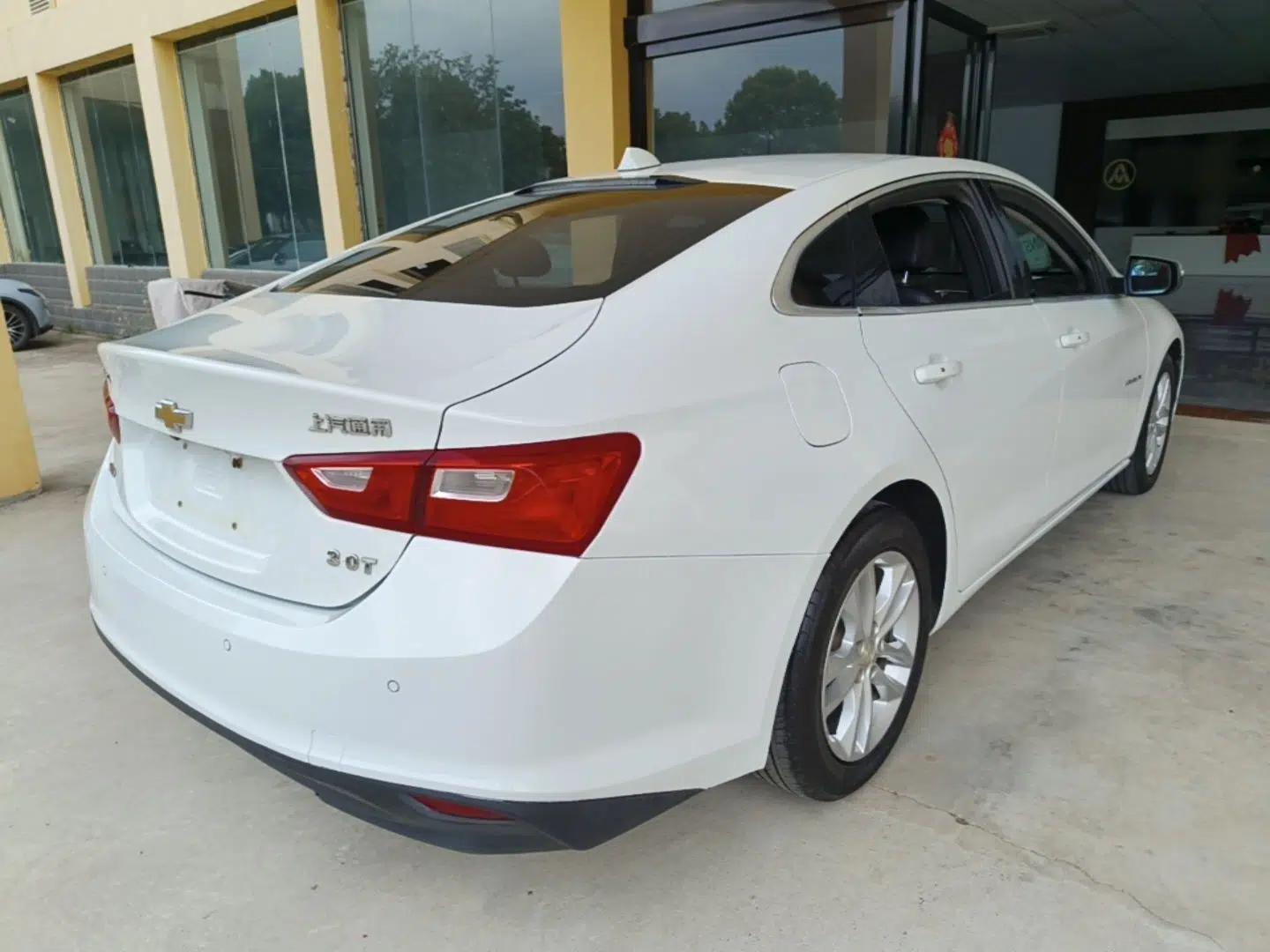 Chevrolet Malibu XL 2017 1.5T Automatic Ruichi Edition — миниатюра 4