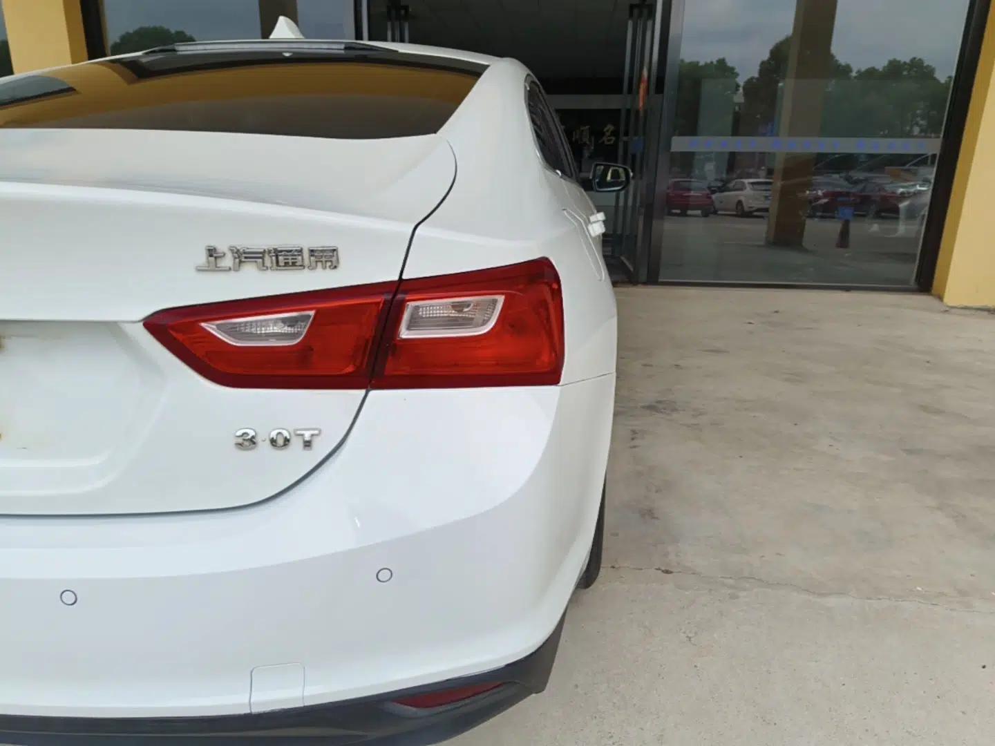 Chevrolet Malibu XL 2017 1.5T Automatic Ruichi Edition — миниатюра 8