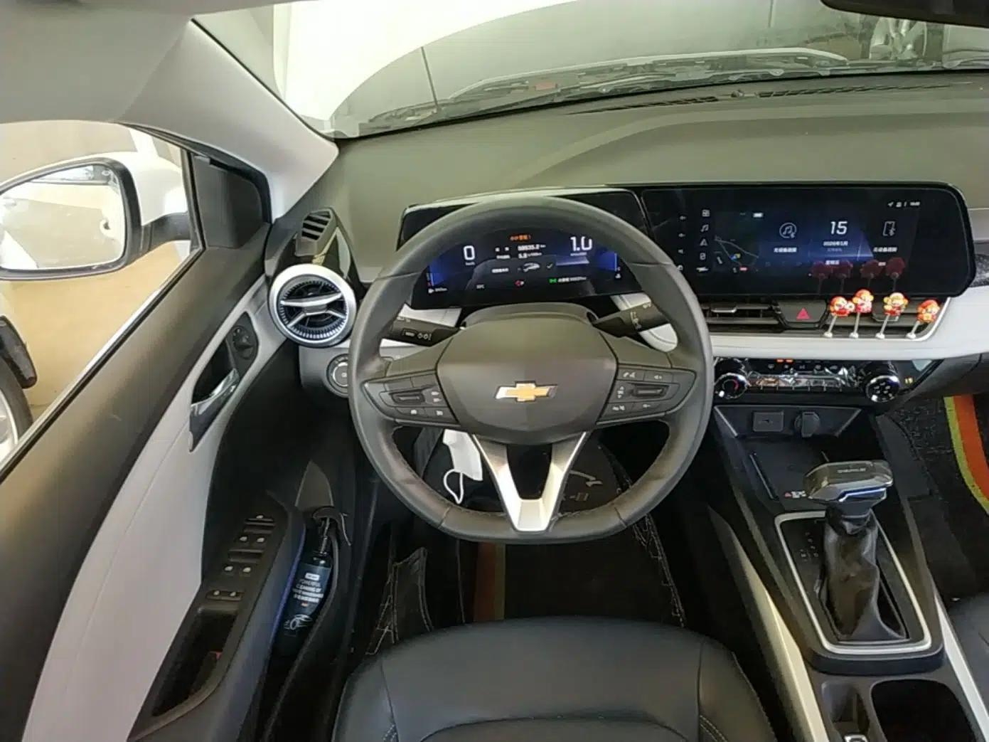 Chevrolet Monza 2023 1.5L Dual-Clutch Enjoyment Edition — миниатюра 14