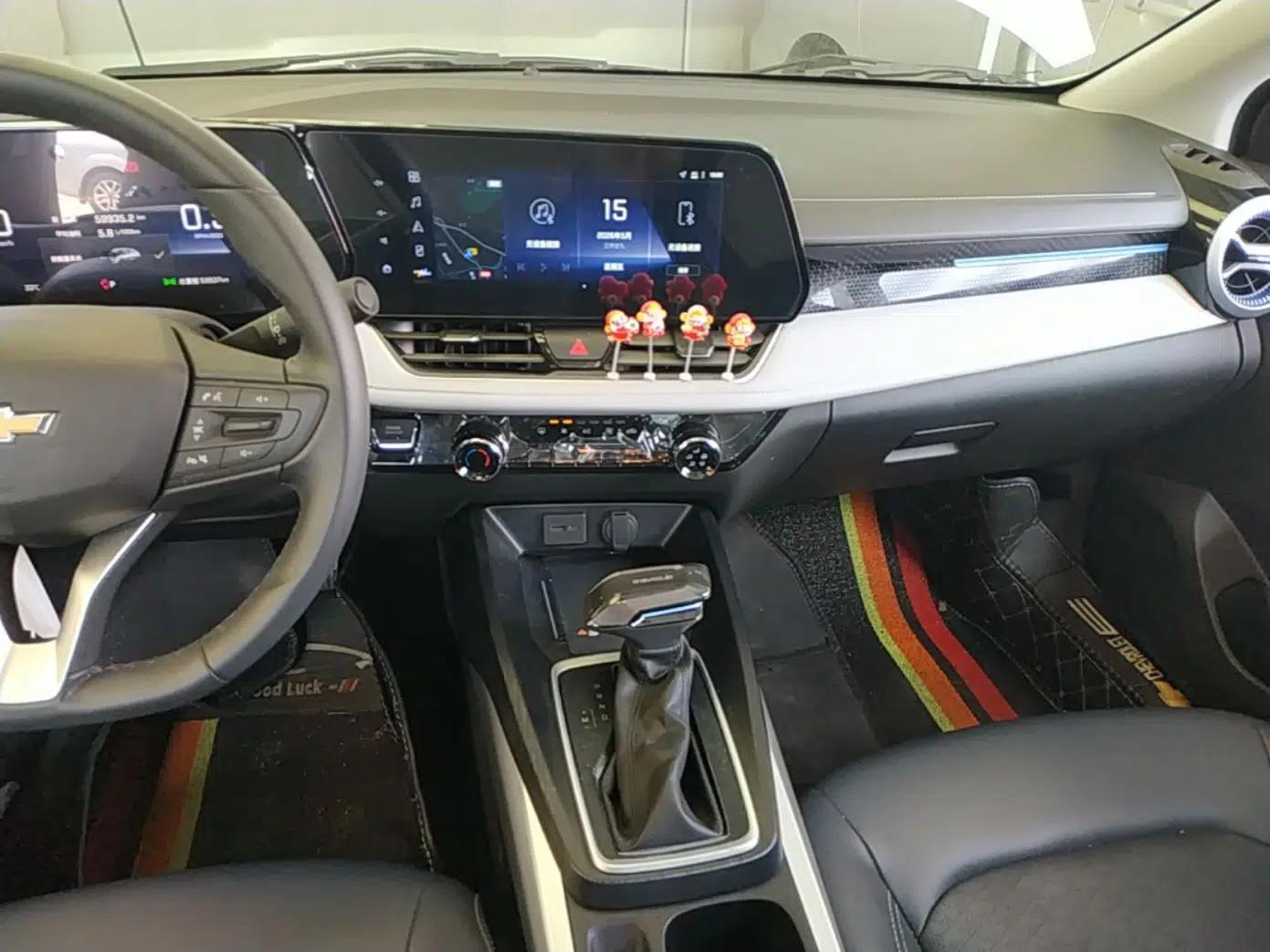 Chevrolet Monza 2023 1.5L Dual-Clutch Enjoyment Edition — миниатюра 16