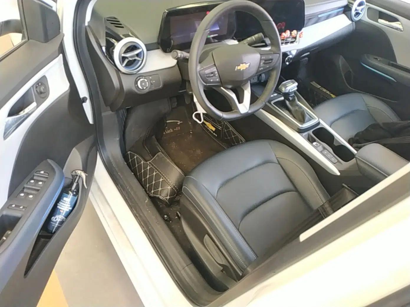 Chevrolet Monza 2023 1.5L Dual-Clutch Enjoyment Edition — миниатюра 19