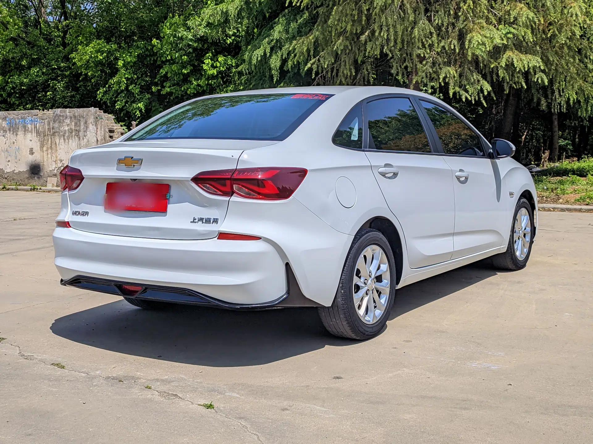 Chevrolet Monza 2023 1.5L Dual-Clutch Enjoyment Edition — миниатюра 6