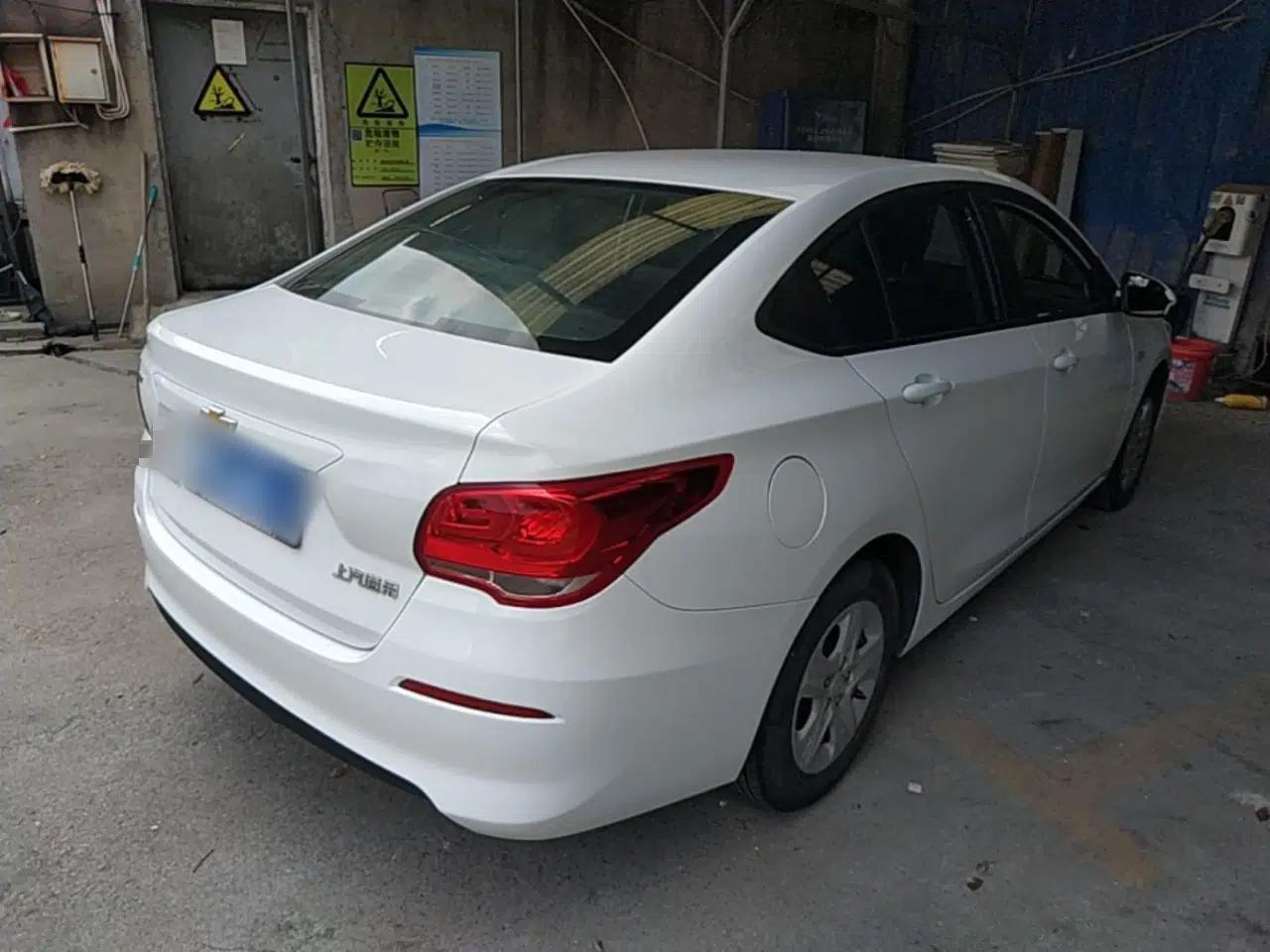 Chevrolet Cavalier 2019 320 Automatic Enjoyment with Sunroof — миниатюра 4