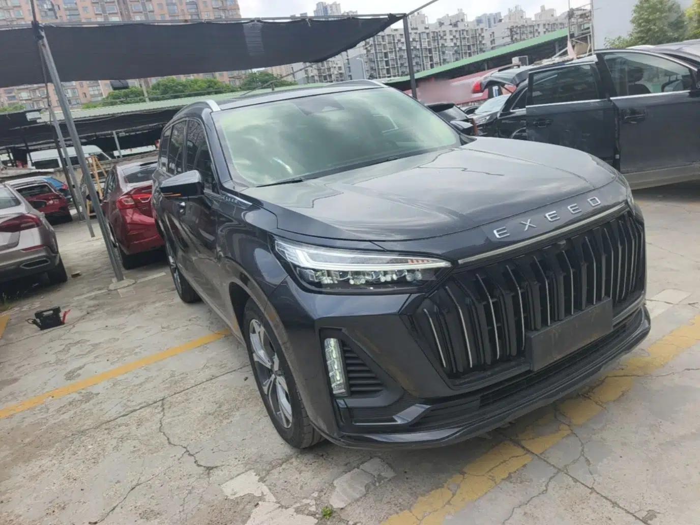 EXEED Lanyue 2022 Explore Edition 400T Two-Wheel Drive Star Edition 5 Seats — миниатюра 3
