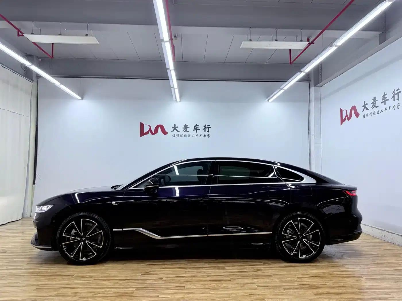 Voyah Chasing the Light 2024 PHEV AWD Long Range Flagship Edition — миниатюра 4