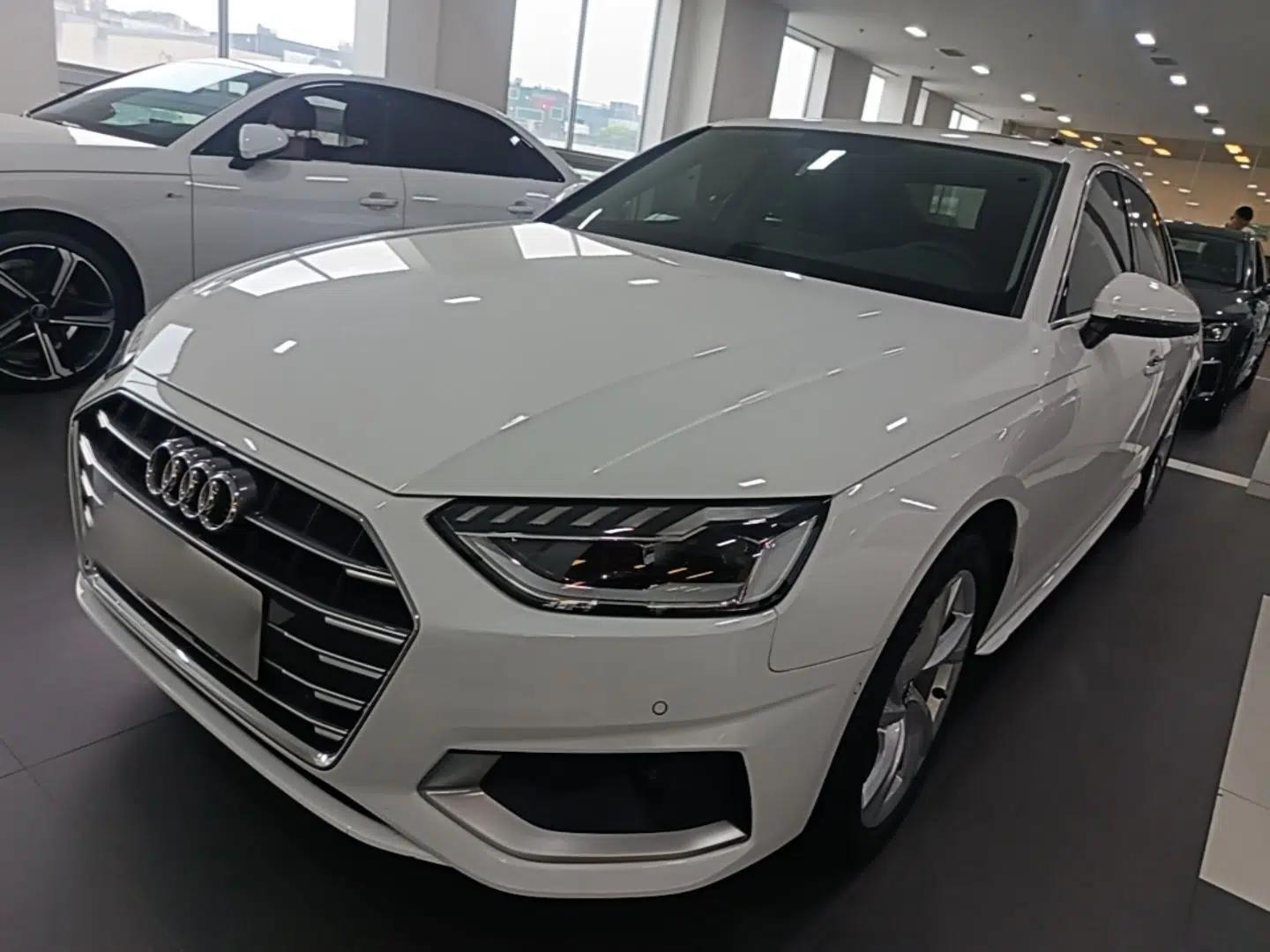 Audi A4L 2020 40 TFSI Luxury Prestige Edition — миниатюра 1
