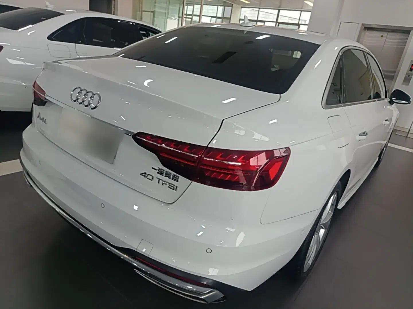 Audi A4L 2020 40 TFSI Luxury Prestige Edition — миниатюра 6