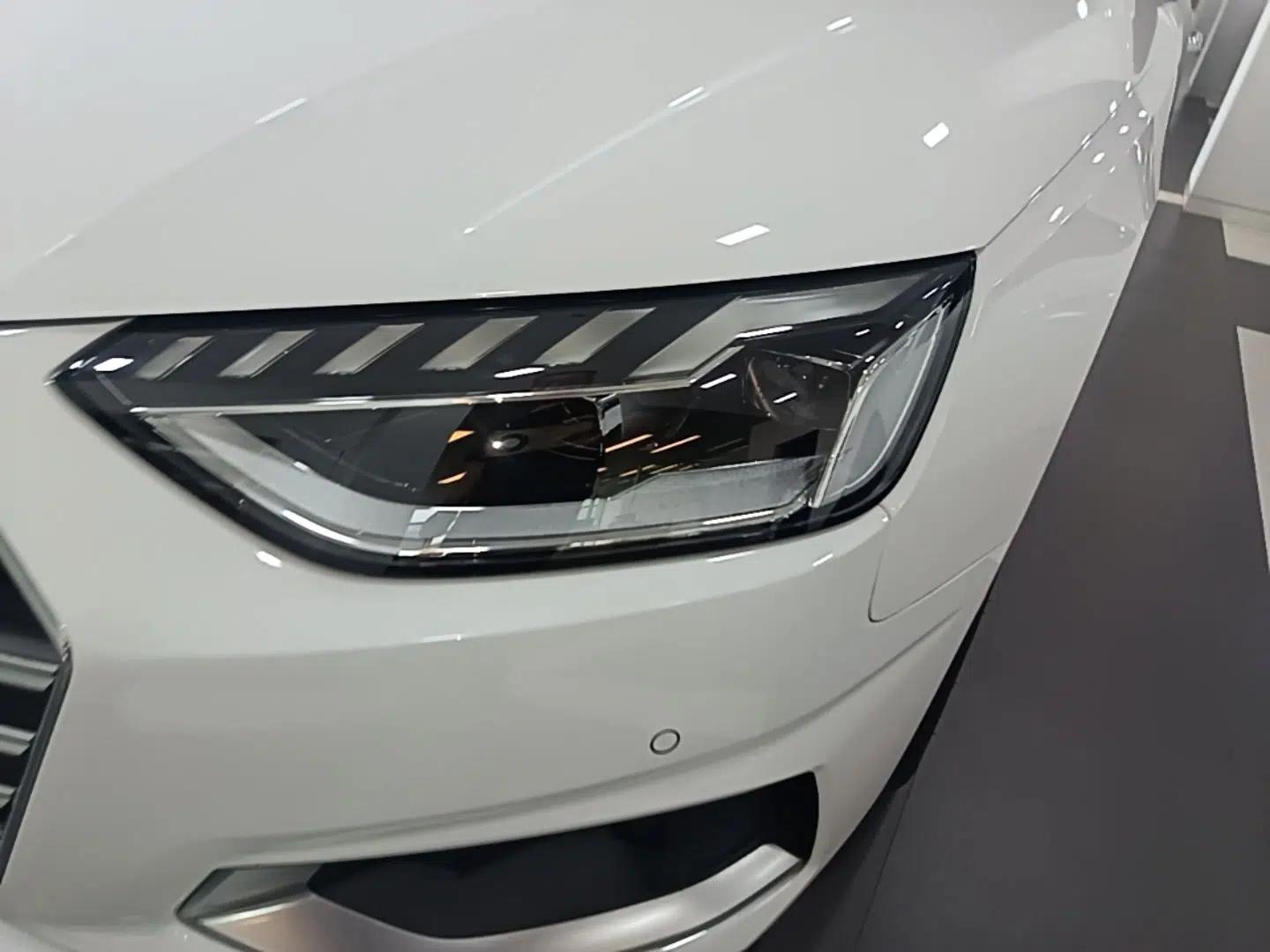 Audi A4L 2020 40 TFSI Luxury Prestige Edition — миниатюра 9