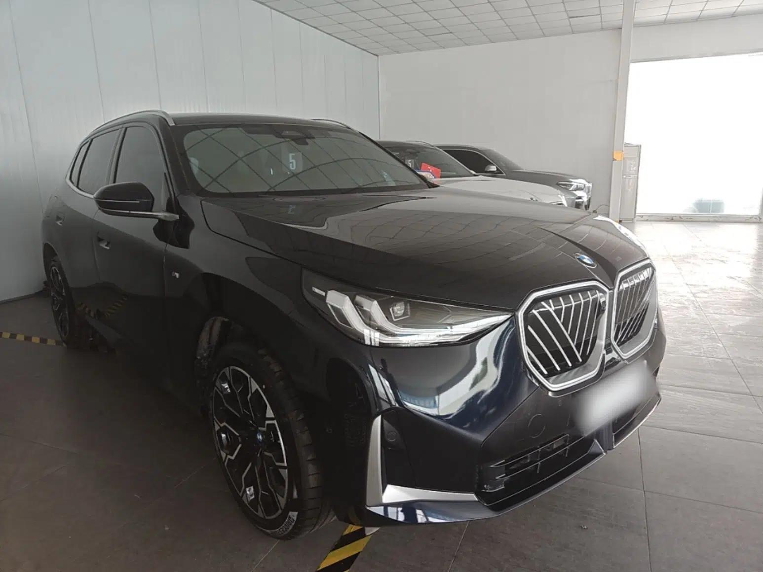 BMW X3 2025 xDrive30L Leading Model M Sport Package — миниатюра 3