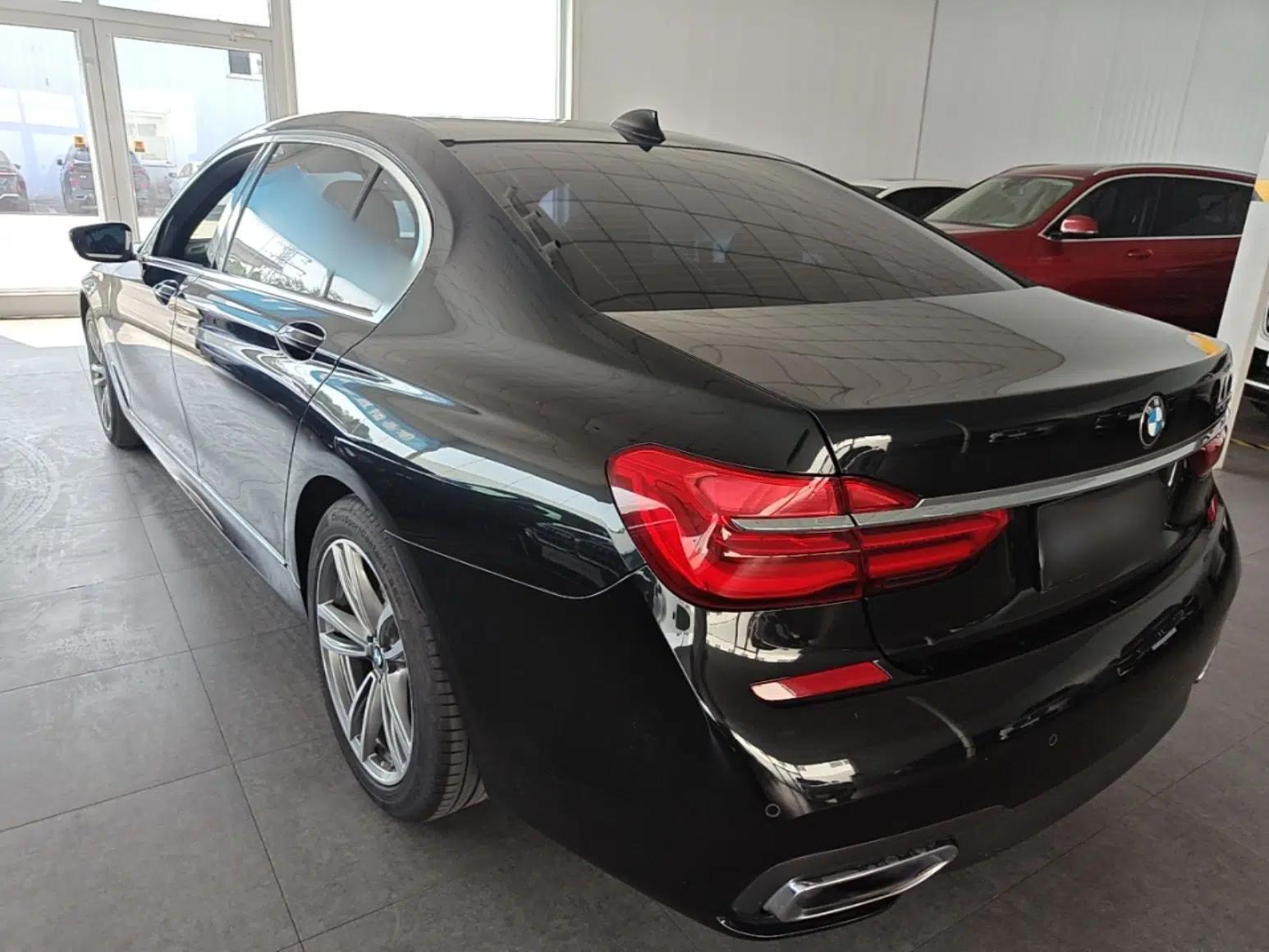 BMW 7 Series 2018 730Li Leading Model M Sport Package — миниатюра 4