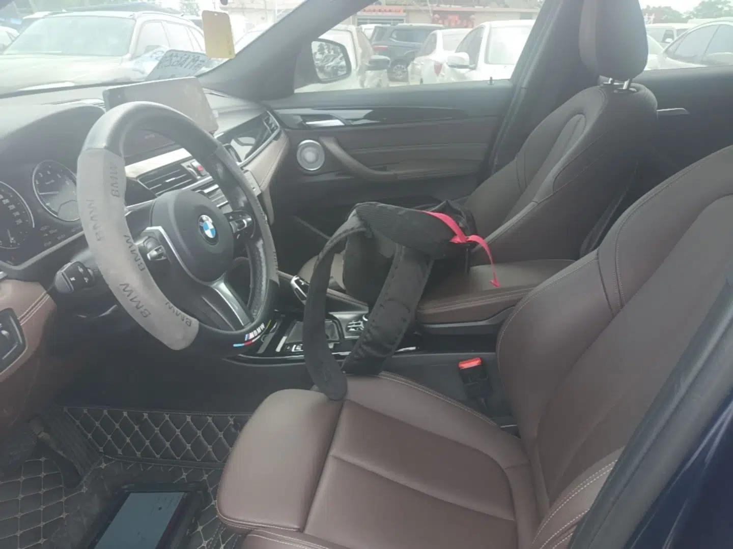 BMW X2 2021 sDrive25i Leading Model M Sport Package — миниатюра 18