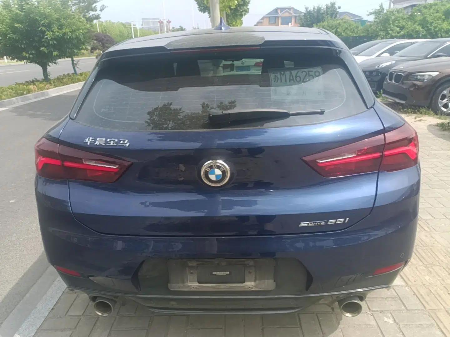BMW X2 2021 sDrive25i Leading Model M Sport Package — миниатюра 5