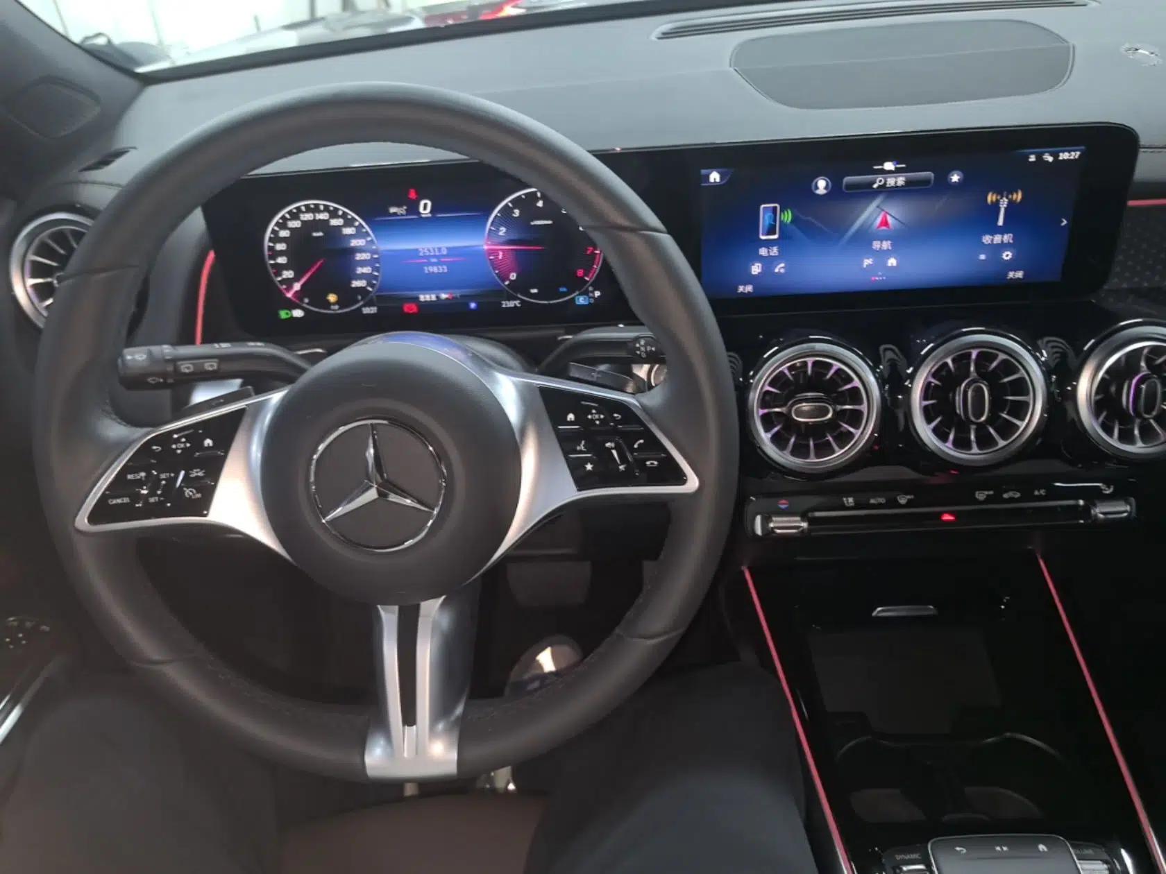Mercedes-Benz GLB 2024 GLB 220 Dynamic Edition — миниатюра 13