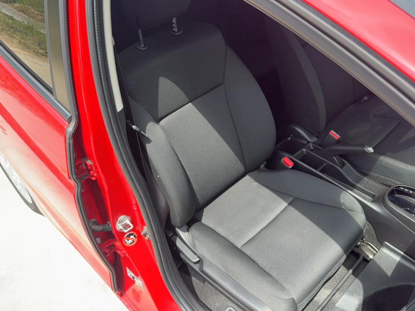 Honda Fit 2014 1.5L LX CVT Comfort Model — миниатюра 9
