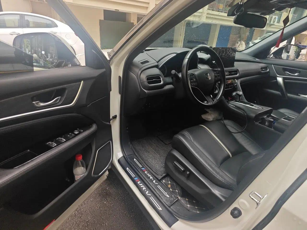 Honda UR-V 2023 240TURBO Two-Wheel Drive Zhijing Edition — миниатюра 17