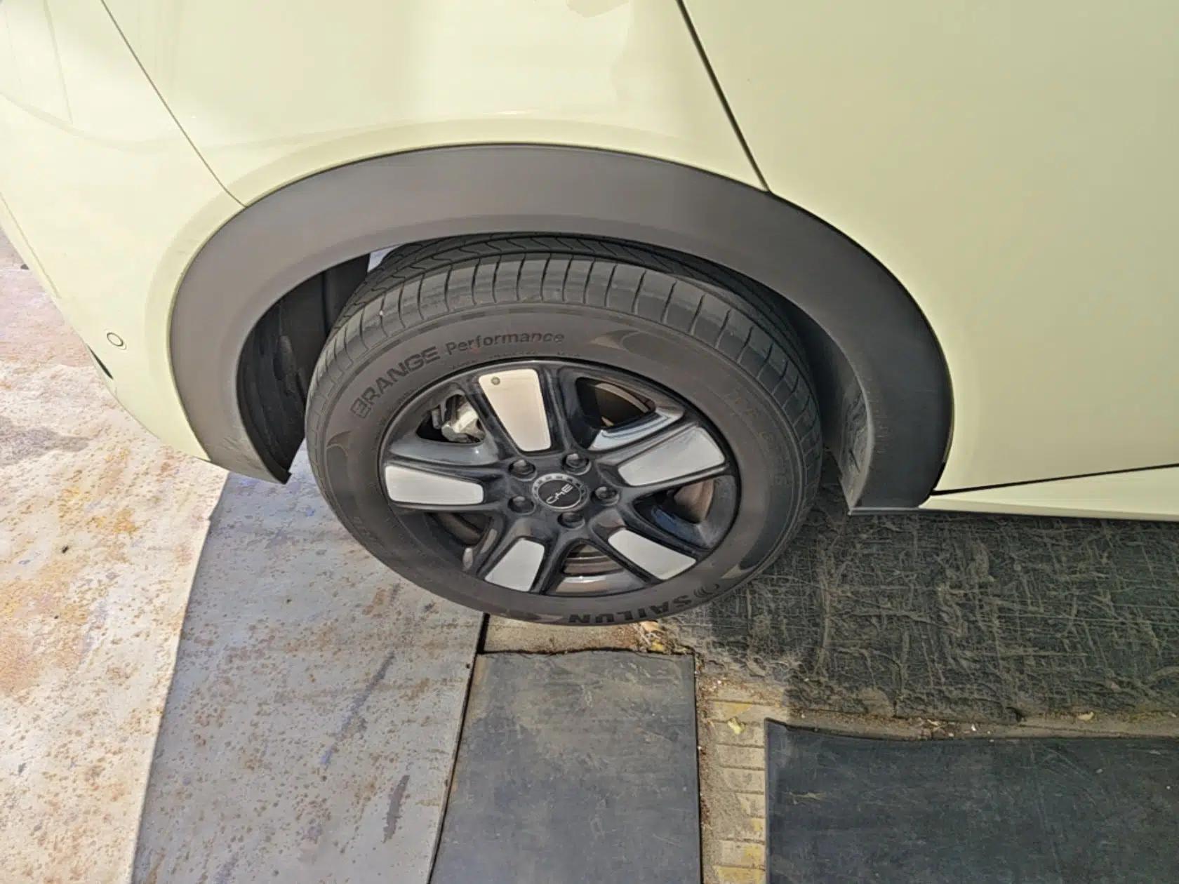 BYD Dolphin 2025 Intelligent Driving Version 410 km Fashion Edition — миниатюра 10