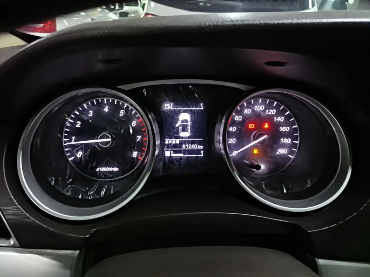 Baojun 730 2016 Revised 1.5L Manual Standard Version 7 Seats China V Emission Standard — миниатюра 15